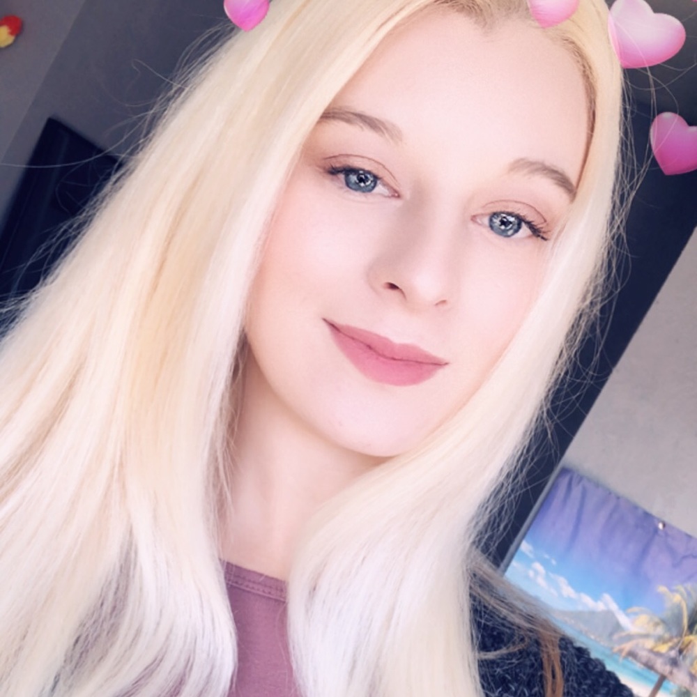 Meet your Posher, Felicia